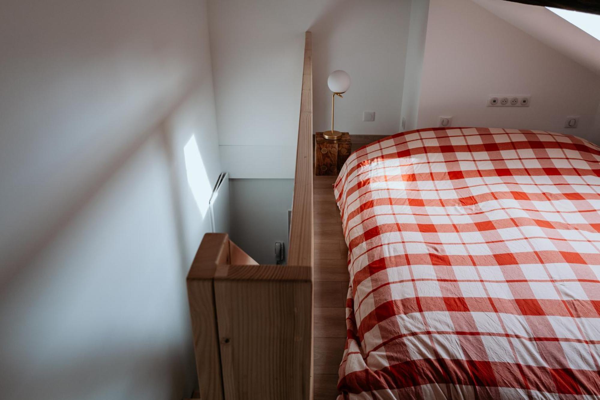 Le Chat Leon Chalon-sur-Saone Bagian luar foto